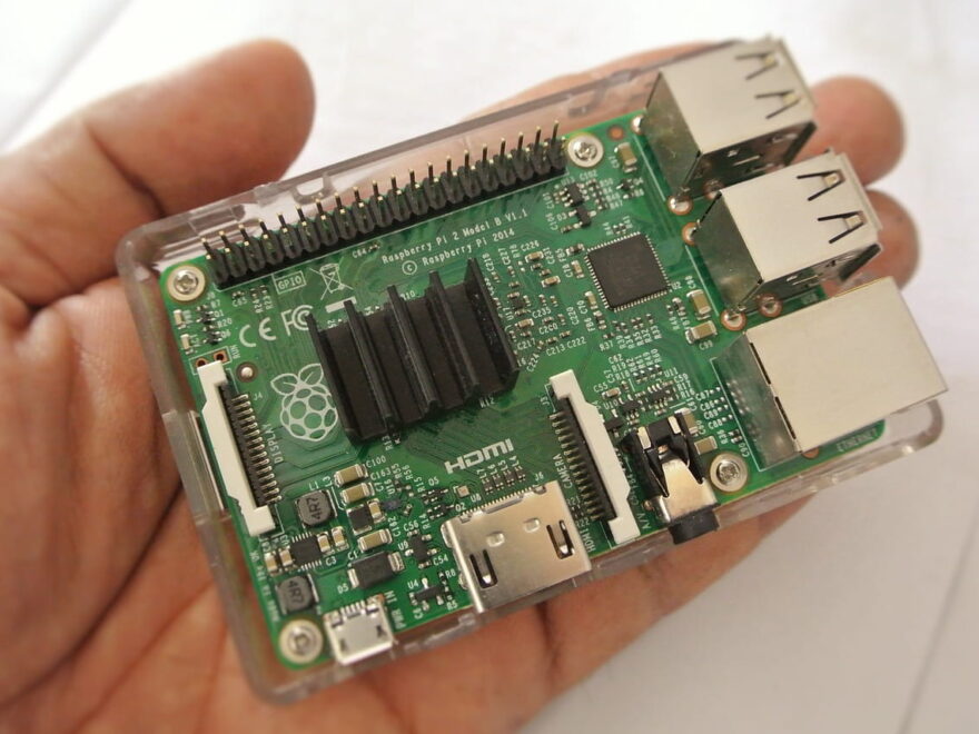 Mikrocontroller Raspberry PI Model 2